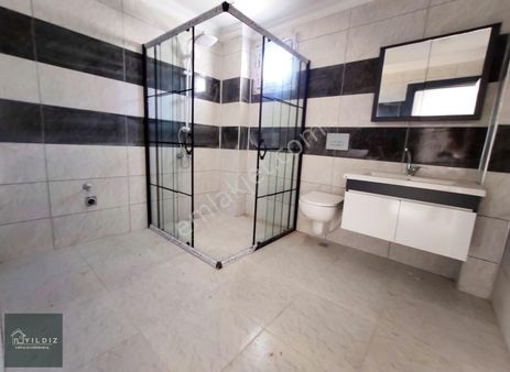 Yıldızdan İskanı Çıkmış Teraslı Genil Bahçeli