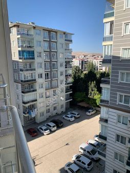 Tunç'tan Emniyet Müdürlüğü Arkasında Kiralık 3+1