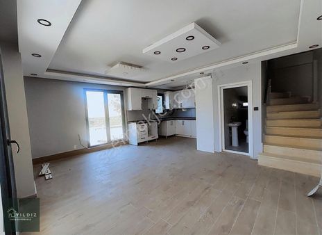 *yıldız* Denize 50mt Sıfır İskanlı Yazlık Villa Deniz Tarafında