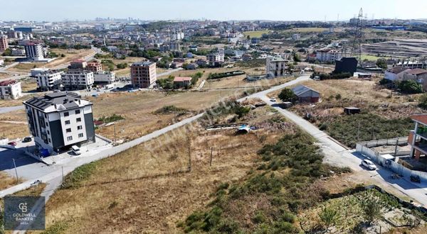 Hadımköy'de 260 M² Tepe Konumda, Kanal Manzaralı İmarlı Arsa