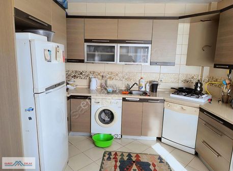 Atasehir Mevlana Mh.cadde Ustunde Temiz 2+1 Satilik Daire