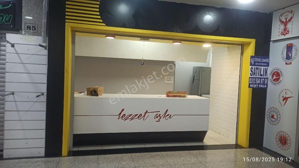 Satılık Yüksek Kira Getirili Ticari Dükkan Eryaman Dolphin Avmde