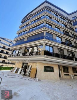 Kübra Yeşiltepe 'den Antalya'nın Kalbi Işıklarda Satılık Dubleks