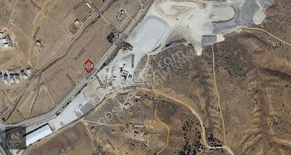 -coşar Gayrimenkul - Zafer Mahallesi Ana Yola Sıfır 881m2 Arsa