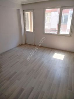 İzmir Buca Hürriyet Mahallesinde Satılık Daire