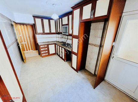 Er Yapı Emlak Hasanağa Bahçesi Karşısı 2+1 D.gazlı Balkonlu