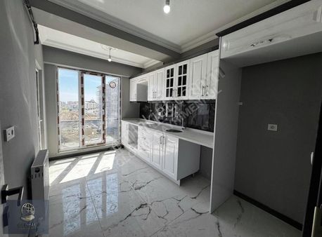 Çorlu Park Bölgesi Site İçi E. Banyo Ara Kat Sınırsız Kredi 2+1
