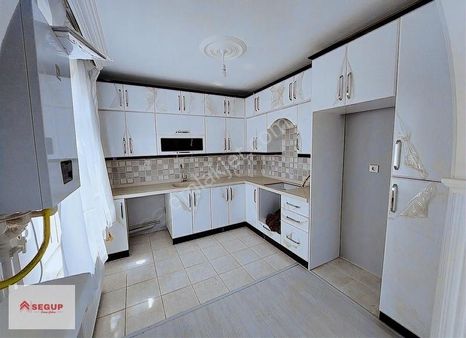 Segup'tan Merkezi Konumda Ara Kat Geniş Sıfır 3+1 Kiralık Daire