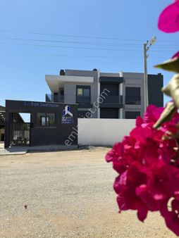 Sorgunda Lüks Site İçerisinde 3+1 Bahçe Katı