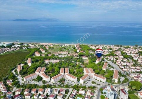 Kuşadası Davutlar Özlem Sitesinde Plaja 300 M Satılık Yazlık Daire