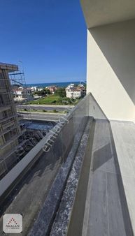 Atakum İncesu Da Anayola Cephe Satılık 1*1