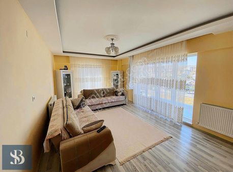 Sb Gayrimenkul'den Fatih Mahallesin'de 3+1 Satılık Daire