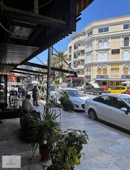 Seferihisar Merkezde Sıfır Mobilyalı Hazır Dükkan