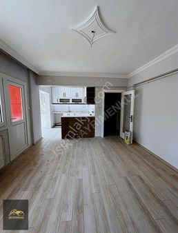 Işık Gayrimenkul'den Satılık Cadde Üzeri İçi '0' Daire