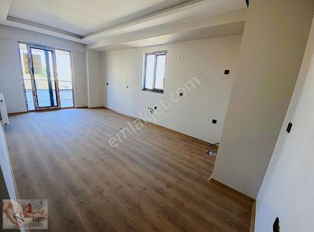 Lozanevler Arkası 3+1 Güney Doğu Ebeveyn Banyolu Daire