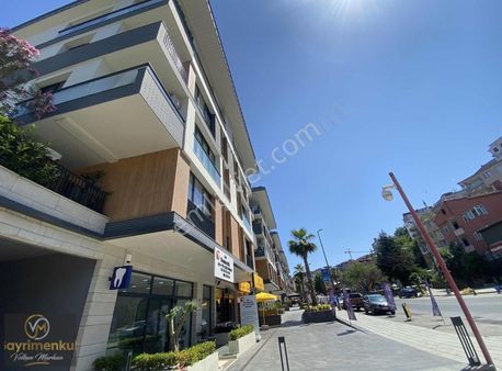 Çengelköy Cadde Evlerinde Manzaralı 4,5+1 Dubleks Daire