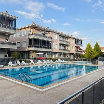 Elit Life 1 Sitesinde Havuz Cephe Köşe Model 2+1 Kombi & Petekli Cam Balkonlu Satılık Diare