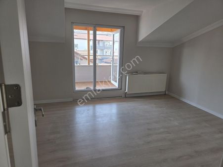 Çelik-ay Gayrimenkul'den Geniş 3 +1 Dubleks Daire