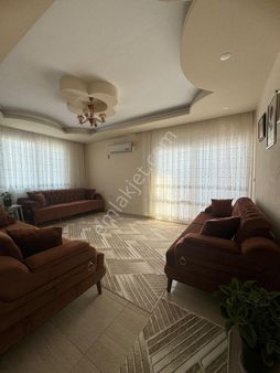 Mrs Gayrimenkulden Toroslarda 370m2 Arsa İçinde 3 Daireli Ev