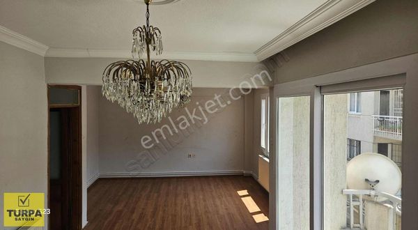 Karabağlar Bahar Mah. 105m2 2+1 Ferah Daire Memur Kefil Öncelik