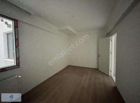 İmbatlıda Anadolu Caddesi Yakını Geniş Sıfır Daire