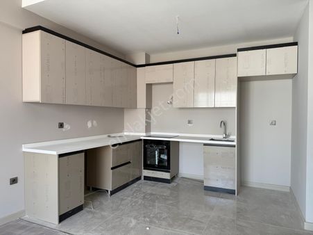 Batıkentte 1+1 Bağımsız Yapılı Asansörlü Katta Daire