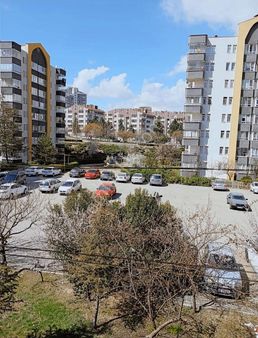 Batıkent De Satılık Merkezi Konum Nezih Site 3+1 Yapılı Otopark