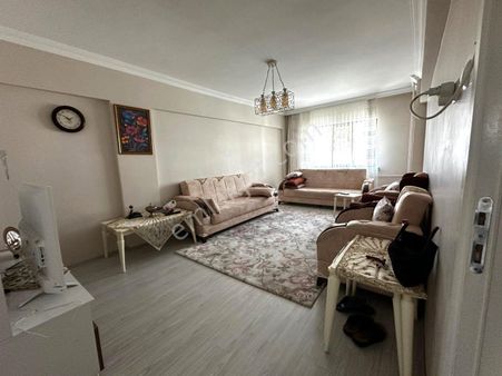 Recep Ümit'ten Ömerağa Mahallesi Hatboyu Caddesi Yanında İçi Yapılı Satılık 3+1 Ara Kat Daire