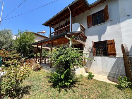Seferihisar Ürkmez’de 3+1 Satılık Villa Denize Tarafında