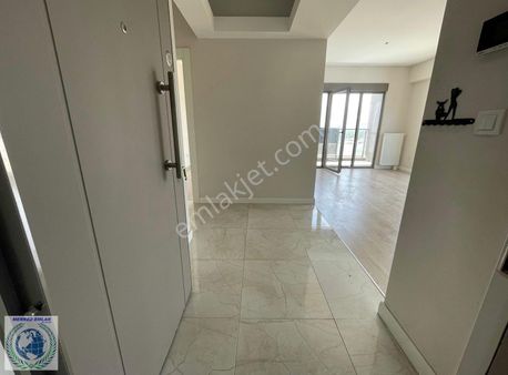 Sur Yapı Antalya'da Deniz Manzaralı Satılık 2+1 86m2 Kata Daire