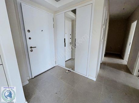 Sur Yapı'da Fiyatı Düşürdük 2+1 94m2 Satılık Daire Kat 9