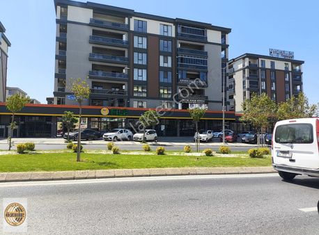 Özbir'den Cumhuriyette Havuz Cepeheli Ultra Lüx Arakat 180m² 4+1