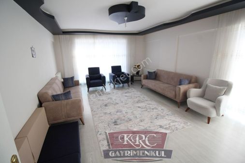 Krc'den Harman Mahallesinde Abdülhakhamid Caddesine 500 M. 3+1 Satılık