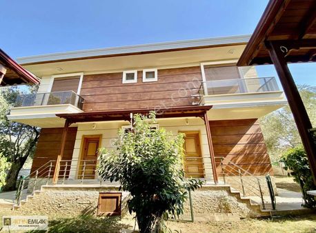 Güre'de Denize 200 Metre/ Müstakil Bahçeli Şık Villa