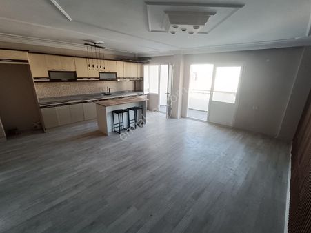 Ergünden İçi Komple Yapılı 2+1 Merkezi Lokasyonda Daire