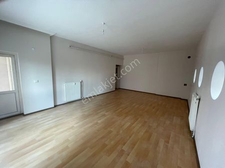 Doğanbey Tokide Temiz 3.5+1 Oda Kiralık Daire