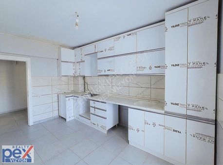 Yenimahalle Serhatta Geniş Metrekare 3+1 Kiralık Daire