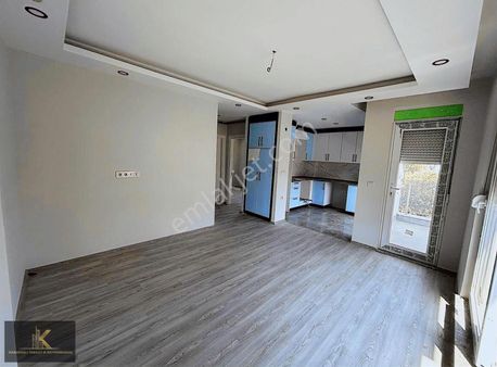 Döşemealtı Belediyesine 100 Metre Mesafede Katta 1+1 Sıfır Daire