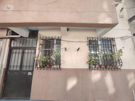 Yatırımlık!! Kardeş'ten Edremit Y.mahallede Doğalgazlı 2+1 Daire