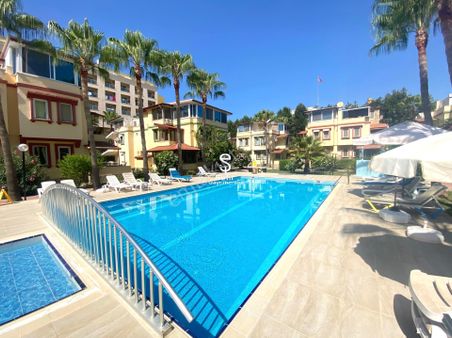 Alanya Konaklı'da 3+1 Tripleks Denize 200mt Eşyalı Satılık Villa