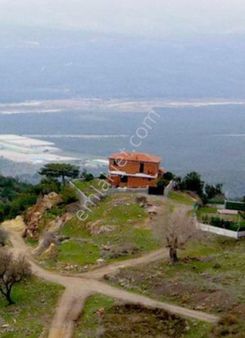 Kocadağda Mükemmel Konumda Fırsat Niteliğinde 575 M² İmarlı Arsa