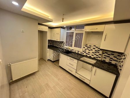 Lider Gayrimenkul'den Reşadiye Mh. 2+1 İçi Yapılı Kiralık Daire