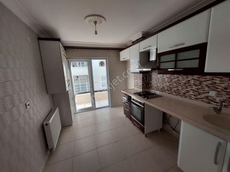 Etimesgut İstasyon Mah De Teras Asansörlü Kiralık 3+1 Daire