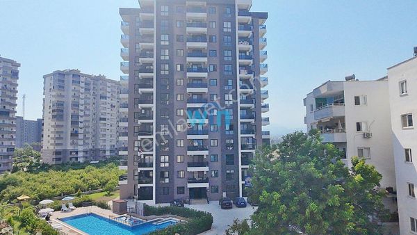 Win'den Çeşmeli'de Deniz Manzaralı Satılık Ultra Lüks 1+1