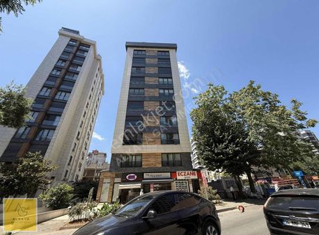 Alkaya'dan Suadiye Bağdat Caddesine 5.bina Önü Açık Balkonlu 3+1