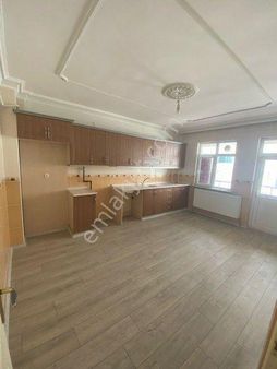 Karaman Mahmudiye Mahallesi 150 M2 3+1 Satılık Zemin Kat Daire