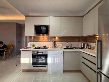 Kumsaldan Altınkumda Yerden Isıtmalı Ön Cephe_2+1_sıfır Daire