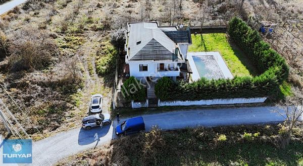 Cumhuriyet Akçatepe Tarafında Satılık Müstakil Havuzlu Villa