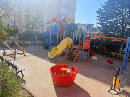 Ahi Mesut Bulvar Üzeri Site İçerisinde Arakat Ön Cephe 3+1 Daire