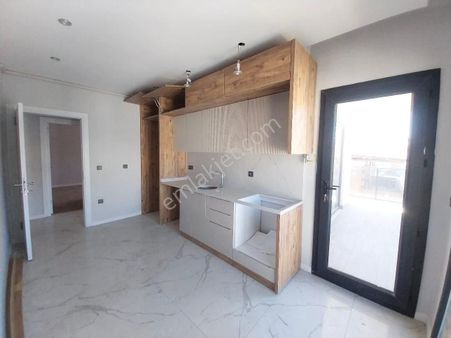 Yükselden Körfez Hastanesi Mevkinde Ön Cephe Ebeveyn Banyolu 3+1